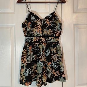 Sienna Sky, Leaf Print Romper - Size S